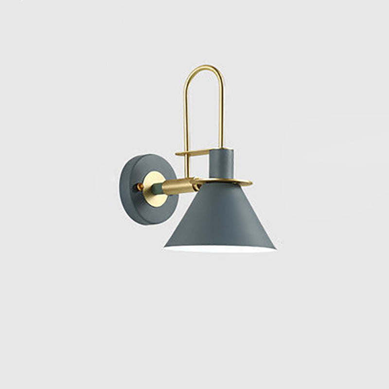 Modern Minimalist Horn Iron 1-Light Wall Sconce Lamp