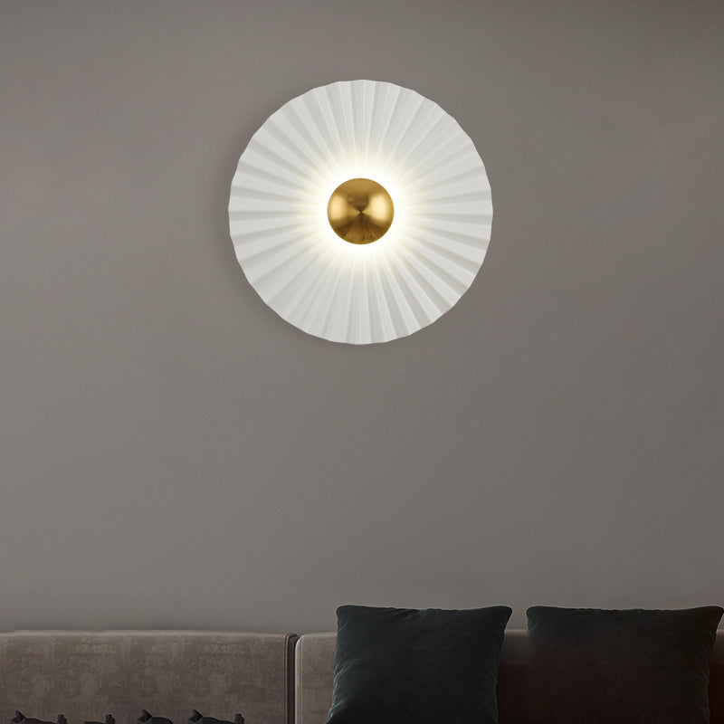 Creative Round Scallop Hardware LED Wall Sconce Lamp