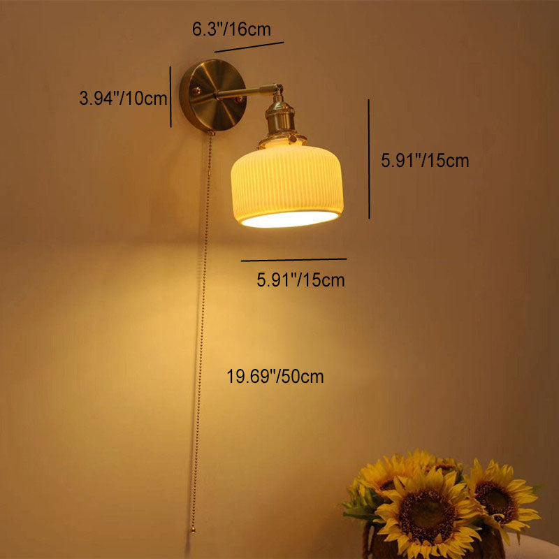 Simplicity Round 1-Light Vanity Light Wall Sconce Lamp