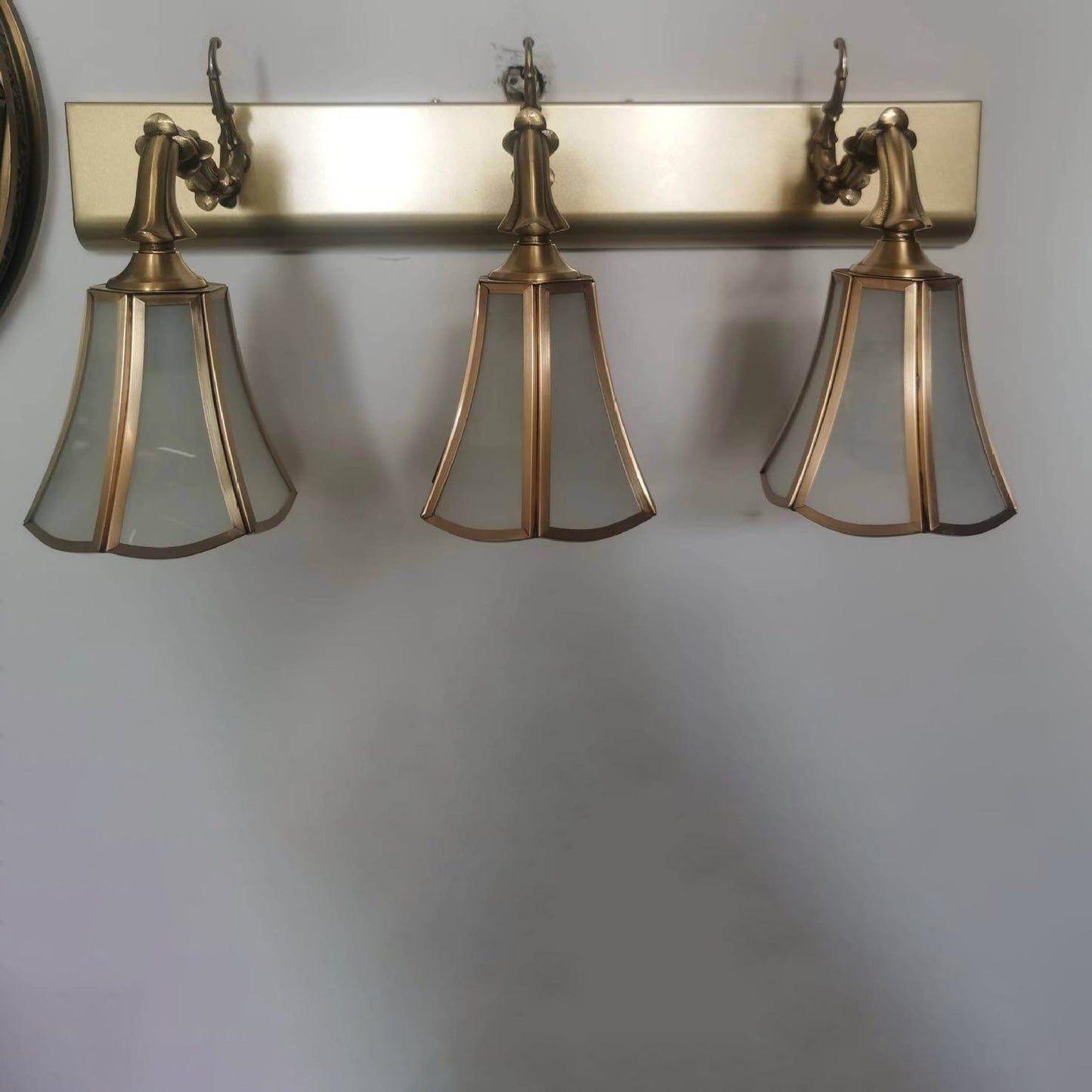 Brass 3-Light Bathroom Vanity Mirror Front Wall Sconce Lamp