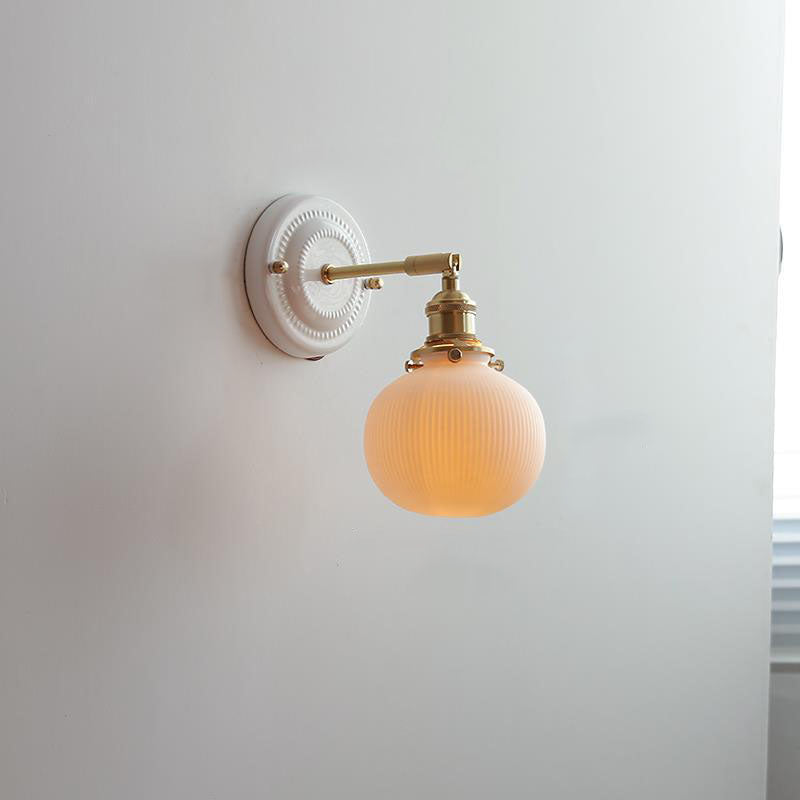 Traditional Vintage Ceramic Brass 1-Light Wall Sconce