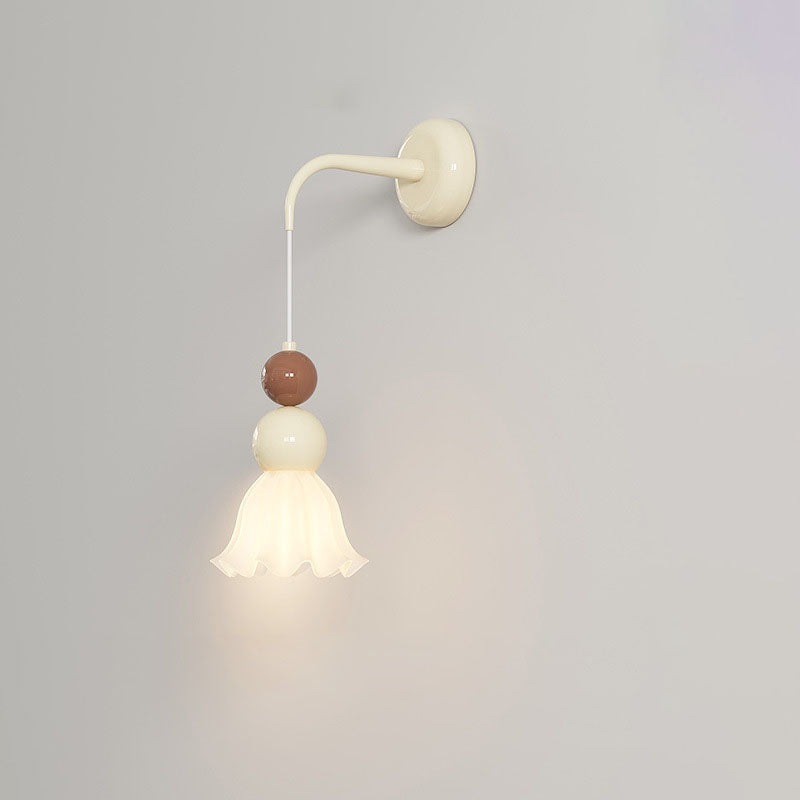 Round Gourd Petal Hardware Glass 1-Light Wall Sconce Lamp
