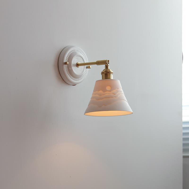 Traditional Vintage Ceramic Brass 1-Light Wall Sconce