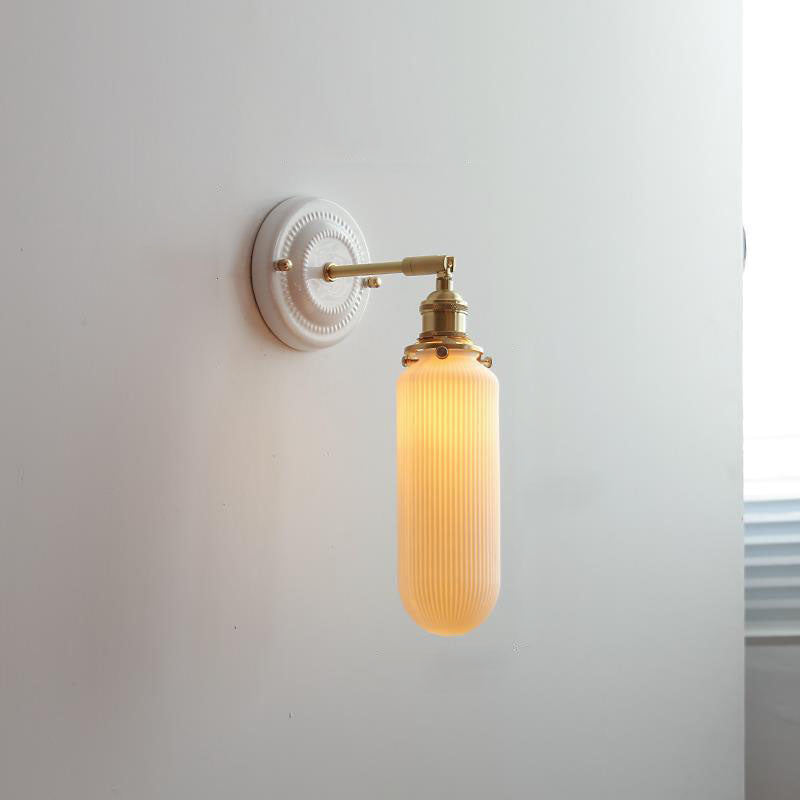 Traditional Vintage Ceramic Brass 1-Light Wall Sconce