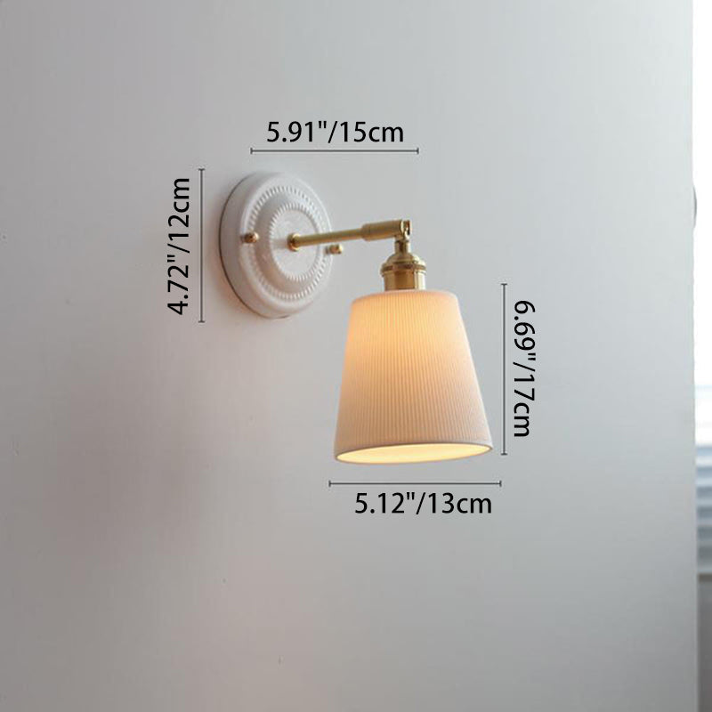 Traditional Vintage Ceramic Brass 1-Light Wall Sconce
