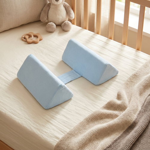 Anti-roll baby pillow — lifestyle