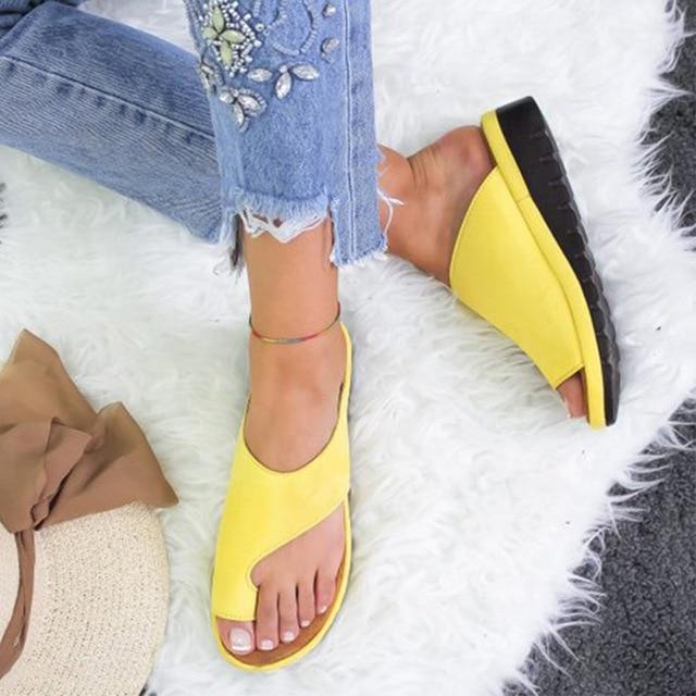 Suede Toe Loop Flat Sandals with Platform Sole