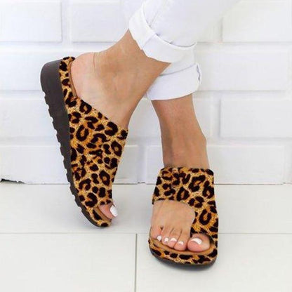 Suede Toe Loop Flat Sandals with Platform Sole