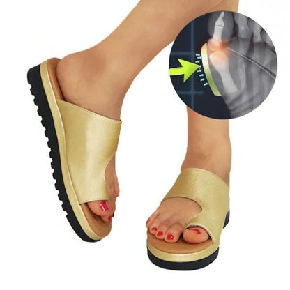 Suede Toe Loop Flat Sandals with Platform Sole