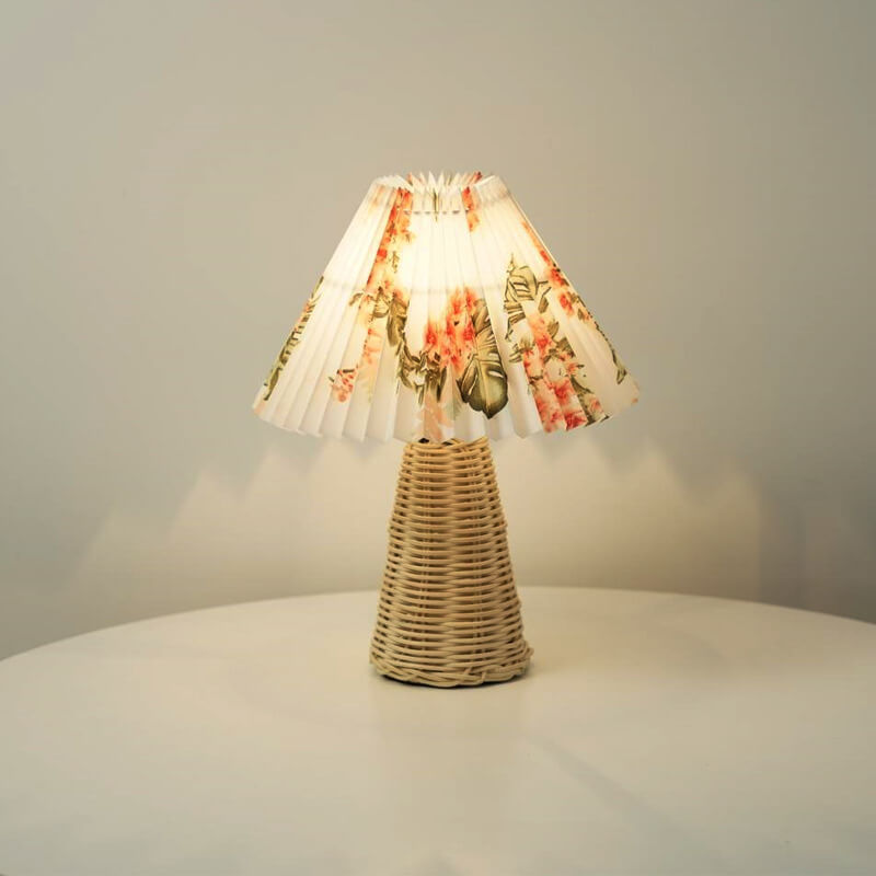 Vintage Pleated Fabric Table Lamp