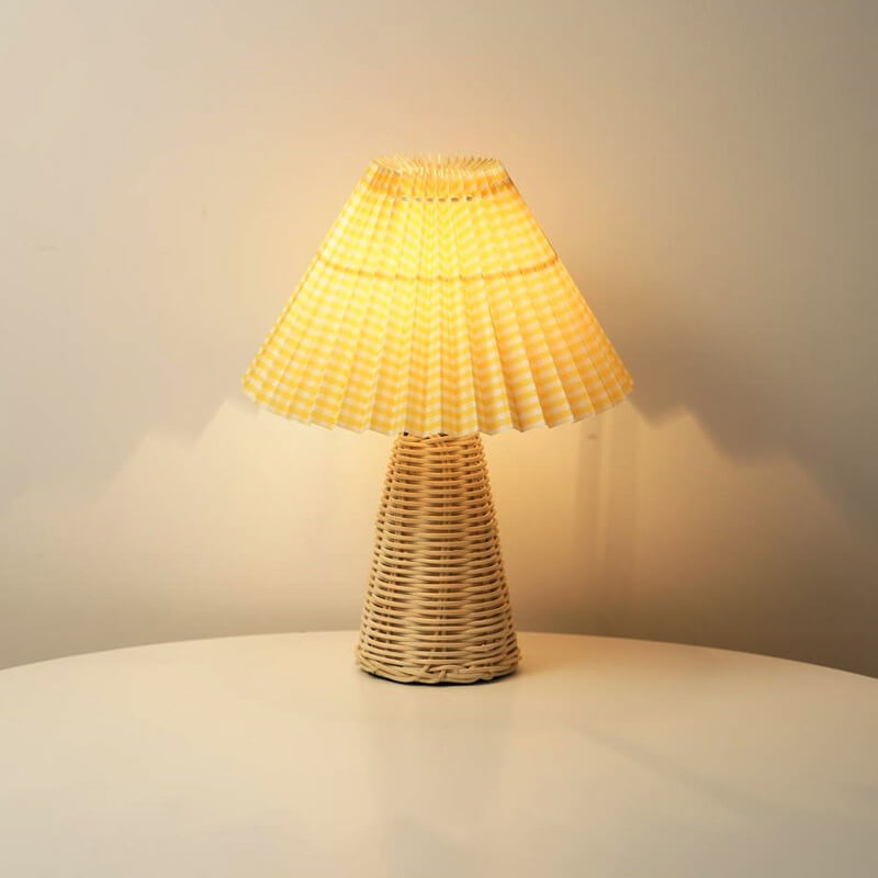 Vintage Pleated Fabric Table Lamp