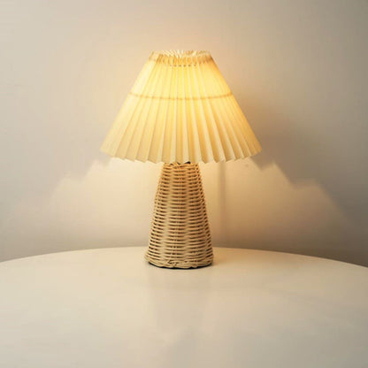 Vintage Pleated Fabric Table Lamp