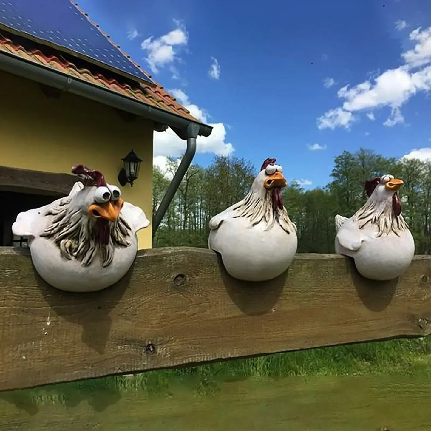 Funny Chicken Fence Decor Garden Statues